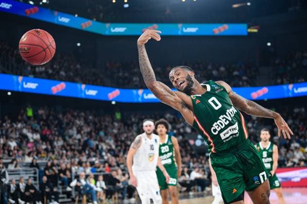 Sport Themen der Woche KW39 Sport Bilder des Tages Cluj-Napoca: U Banca Transilvania Cluj vs. Cedevita Olimpija Ljubljana BKTEuroCup, regular season Round1: U BT Cluj-Napoca vs. Cedevita Olimpija Ljubljana, disputed on BT Arena, Cluj-Napoca, 25 September 2024 Copyright: xAncaxTepeix