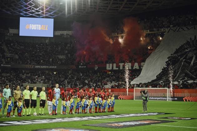 smoke in the stands of Supporter of OGC Nice Football Team. OGC Nice (FRA) vs Real Sociedad (ESP), C3 J1 Europa League in Allianz Riviera Stadium, NICE, France, on 25 September 2024. FOOTBALL : OGC Nice vs Real sociedad - Europa League - C3 - J1 - 09 25 24 FredDides Panoramic 