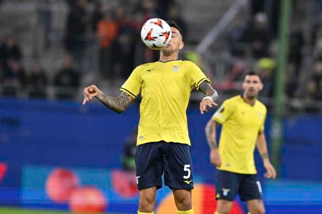 UEFA Europa League, Dynamo Kiew vs S.S.Lazio Rom 25.09.2024, Volksparkstadion, Hamburg, UEFA Europa League, Dynamo Kiew vs S.S.Lazio Rom im Bild Einzelaktion Querformat Matias Vecino (Lazio 05)