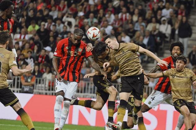Midfielder ROSARIO Pablo (OGC Nice) and Defender ZUBELDIA Igor (Real Sociedad) and Defender MUNOZ Aihen (Real Sociedad). OGC Nice (FRA) vs Real Sociedad (ESP), C3 J1 Europa League in Allianz Riviera Stadium, NICE, France, on 25 September 2024. FOOTBALL : OGC Nice vs Real sociedad - Europa League - C3 - J1 - 09 25 24 FredDides Panoramic 