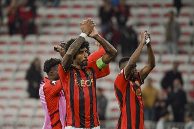 Defender DANTE (OGC Nice) applause Supporter of OGC Nice Football Team. OGC Nice (FRA) vs Real Sociedad (ESP), C3 J1 Europa League in Allianz Riviera Stadium, NICE, France, on 25 September 2024. FOOTBALL : OGC Nice vs Real sociedad - Europa League - C3 - J1 - 09 25 24 FredDides Panoramic 
