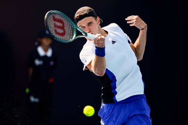 BEIJING, CHINA - SEPTEMBER 25: Jakub Mensik of Czechia competes in the Men s Singles Qualifying Round 2 match against Arthur Rinderknech of France on day three of 2024 China Open at National Tennis Center on September 25, 2024 in Beijing, China.  Copyright: xVCGx 111520246115