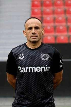 Leverkusen, Deutschland, Germany 1. Fussball Bundesliga, Porträttermin am 25. 09. 2024 in der Bay-Arena in Leverkusen Co-Trainer Sebastian PARRILLA ; Bayer 04 Leverkusen ; 1.BL, Porträtermin 2024 2025, Photo: Norbert Schmidt, Duesseldorf