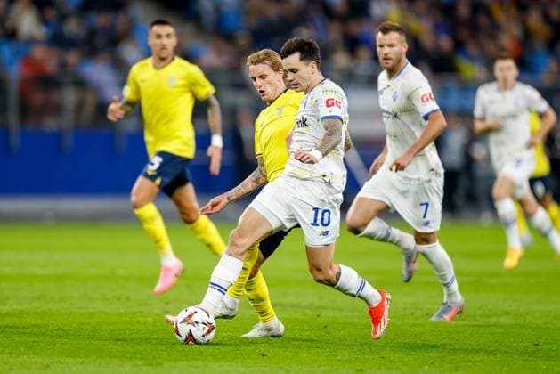Hamburg, 25. September 2024 - Fußball, UEFA Europa League 2024 25, Dynamo Kiew - Lazio Rom: Nicolo Rovella (Lazio Rom, 6), Mykola Shaparenko (Dynamo Kiew, 10)