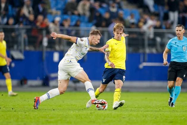 Hamburg, 25. September 2024 - Fußball, UEFA Europa League 2024 25, Dynamo Kiew - Lazio Rom: Volodymyr Brazhko (Dynamo Kiew, 6), Nicolo Rovella (Lazio Rom, 6)