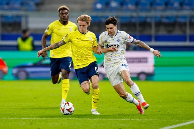 Hamburg, 25. September 2024 - Fußball, UEFA Europa League 2024 25, Dynamo Kiew - Lazio Rom: Nicolo Rovella (Lazio Rom, 6), Mykola Shaparenko (Dynamo Kiew, 10)