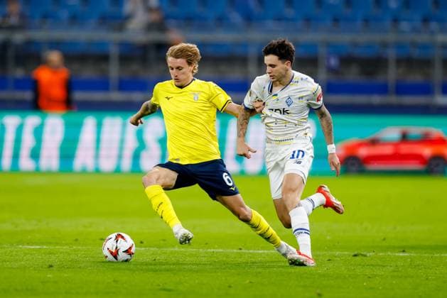 Hamburg, 25. September 2024 - Fußball, UEFA Europa League 2024 25, Dynamo Kiew - Lazio Rom: Nicolo Rovella (Lazio Rom, 6), Mykola Shaparenko (Dynamo Kiew, 10)