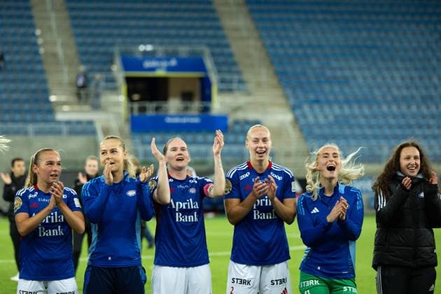 Oslo, Norway, September 25th 2024: Players of Valerenga celebrate after winning the UEFA Womens Champions League round 2 football match between Valerenga and Anderlecht at Intility Arena in Oslo, Norway. (Ane Frosaker SPP) Copyright: xAnexFrosakerx xSPPx spp-en-AnFrSp-_F_12606