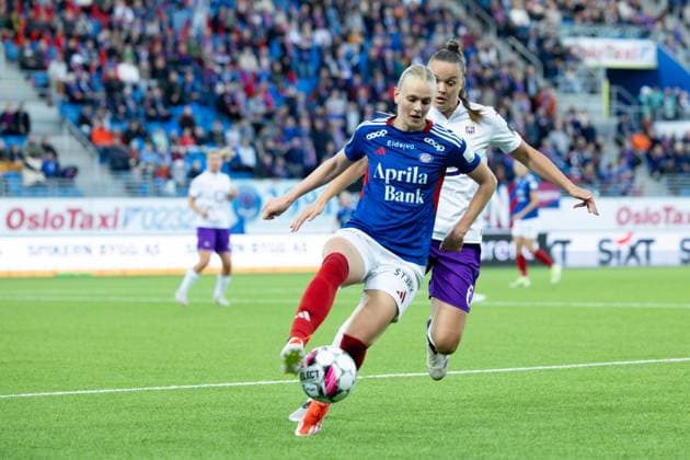 Oslo, Norway, September 25th 2024: Karina Saevik (21 Valerenga) controls the ball during the UEFA Womens Champions League round 2 football match between Valerenga and Anderlecht at Intility Arena in Oslo, Norway. (Ane Frosaker SPP) Copyright: xAnexFrosakerx xSPPx spp-en-AnFrSp-_F_11722