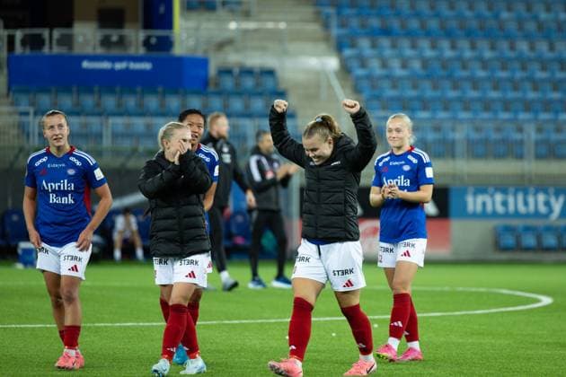 Oslo, Norway, September 25th 2024: Players of Valerenga celebrate after winning the UEFA Womens Champions League round 2 football match between Valerenga and Anderlecht at Intility Arena in Oslo, Norway. (Ane Frosaker SPP) Copyright: xAnexFrosakerx xSPPx spp-en-AnFrSp-_F_12451