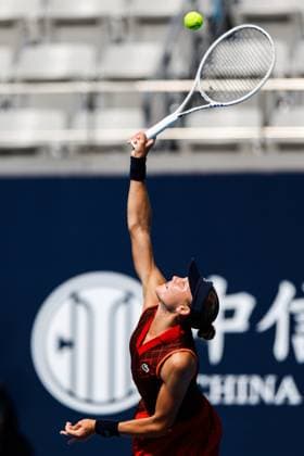 BEIJING, CHINA - SEPTEMBER 25: Erika Andreeva of Russia competes in the Women s Singles Round of 128 match against Greet Minnen of Belgium on day three of 2024 China Open at National Tennis Center on September 25, 2024 in Beijing, China.  Copyright: xVCGx 111520138519