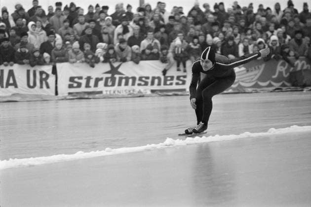 Archivbilder der Woche SPORT KW39 Aktuell 4-1-1971 : Jokeren slar til. bilde 0068 Aktuell 4-1-1971 : Jokeren slar til. Arets mest utskjelte skoyteloper, D Aktuell 4-1-1971 : Jokeren slar til. bilde 0068 Aktuell 4-1-1971 : Jokeren slar til. Arets mest utskjelte skoyteloper, Dag Fornaess, tok innersvingen pa sine kritikere da han med klar margin tok gull i Norgesmesterskapet for tredje gang pa rad. Han er vart eneste hap under Europamesterskapet til helgen. Foto: Ivar Aaserud Aktuell NTB ***FOTO IKKE BILDEBEHANDLET*** Moss Norge EDITORIAL USE ONLY Ref:3Uc-qA8YSx4.jpg *** Aktuell 4 1 1971 Jokeren slar til bilde 0068 Aktuell 4 1 1971 Jokeren slar til The years most reviled shooting star, Dag Fornaess, turned the tables on his critics when he won gold in the Norwegian championship by a clear margin for the third time in a row He is the only hope at the European Championship, EM, Europameisterschaft thi  EDITORIAL USE ONLY. RESTRICTED USE FOR BETTING COMPANIES Ref:0763216836st.jpg *** News 4 1 1971 The Joker strikes to picture 0068 News 4 1 1971 The Joker strikes to picture 0068 News 4 1 1971 The Joker strikes to picture 0068 News 4 1 1971 The Joker strikes to picture 0068 News 4 1 1971 The Joker strikes to picture 0068 News 4 1 1971 The Joker strikes to picture 0068 News 4 1 1971 turned the tables on his critics when he won gold in the Norwegian Championships by a clear margin for the third time in a row He will be the only hope at the European Championships this weekend Photo Ivar Aaserud Aktuell NTB Photo not processed Moss Norge EDITORIAL USE ONLY Ref 3Uc qA8YSx4 jpg Aktuell 4 1 1971 Jokeren slar til bilde 0068 Aktuell 4 1 1971 Jokeren slar til The years most reviled shooting star, Dag Fornaess, turned the tables on his critics when he won gold in the Norwegian championship by a clear margin for the third time in a row He is the only hope at the European championship thi  EDITORIAL USE ONLY RESTRICTED USE FOR BETTING COMPANIES  Copyright: xIMAGO NTBx