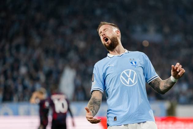 240926 Pontus Jansson of Malmö FF reacts during the UEFA Europa League football match between Malmö FF and Rangers on September 26, 2024 in Malmö. Photo: Petter Arvidson BILDBYRAN kod PA PA0884 fotboll football soccer fotball uefa europa league malmö ff rangers bbeng depp Copyright: PETTERxARVIDSON BB240926PA067