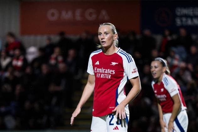 240926 Stina Blackstenius of Arsenal during the UEFA Women s Champions League qualifying match between Arsenal and Häcken on September 26, 2024 in London. Photo: Emma Wallskog BILDBYRAN COP 320 EW0435 fotboll football soccer fotball champions league arsenal häcken dam bbeng Copyright: EMMAxWALLSKOG BB240926EW068
