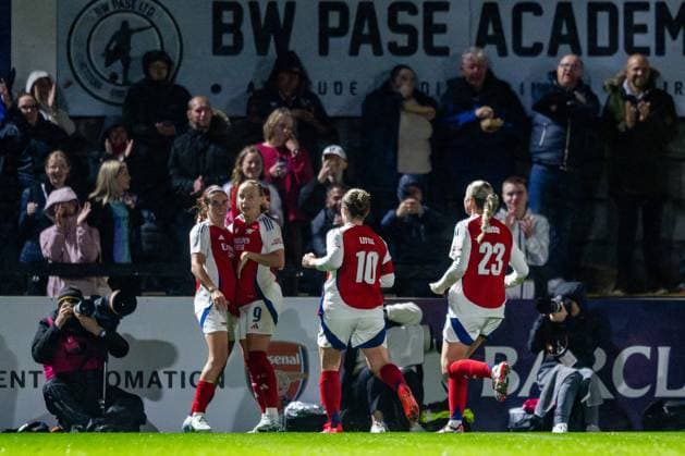 240926 Players of Arsenal celebrate the 2-0 goal during the UEFA Women s Champions League qualifying match between Arsenal and Häcken on September 26, 2024 in London. Photo: Emma Wallskog BILDBYRAN COP 320 EW0435 fotboll football soccer fotball champions league arsenal häcken dam bbeng jubel Copyright: EMMAxWALLSKOG BB240926EW080