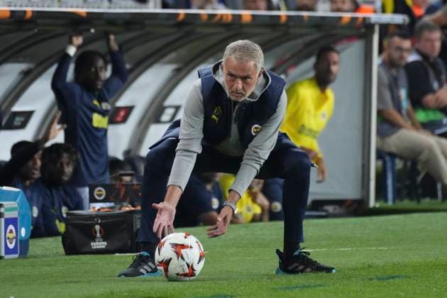 Coach Jose Mourinho of Fenerbahce during the UEFA Europa League 2024 25 League Phase MD1 match between Fenerbahce SK and R. Union Saint-Gilloise at Ulker Stadium on September 26, 2024 in Istanbul, Turkey. Istanbul Turkey Copyright: xSeskimphotox FBahce-UNGilloise-26924 (33)