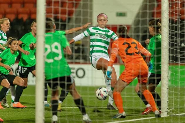 Celtic Women v Vorskla Poltava Women UEFA Womens Champions League 26 09 2024. Caitlin Hayes of Celtic comes close to opening the scoring from close range during the UEFA Womens Champions League match between Celtic Women and Vorskla Poltava Women at Albert Bartlett Stadium, Glasgow, Scotland on 26 September 2024. Editorial use only , Copyright: xColinxPoultneyx PSI-20512-0023
