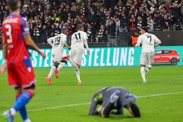 Torjubel Eintracht Frankfurt beim 1:0 durch Hugo Ekitike (Eintracht Frankfurt, 11) , Fussball, UEFA Europa League, Matchday 1, 2024 2025, Eintracht Frankfurt vs. FC Viktoria Pilsen, 26.09.2024, Frankfurt Stadion, Frankfurt am Main, Deutschland Frankfurt am Main Frankfurt Stadion Hessen Deutschland Copyright: xGrantxHubbsx