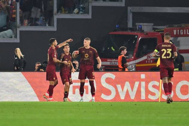 Artem Dovbyk of A.S. Roma celebrates after scoring the gol of 1-0 during the UEFA Europa League 2024 25 League Phase MD1 match between A.S. Roma and Athletic Club Bilbao at Olympic Stadium on September 26, 2024 in Rome, Italy.  Copyright: xDomenicoxCippitelli IPAxSportx x xx IPA_50071979 IPA_Agency_IPA50071979