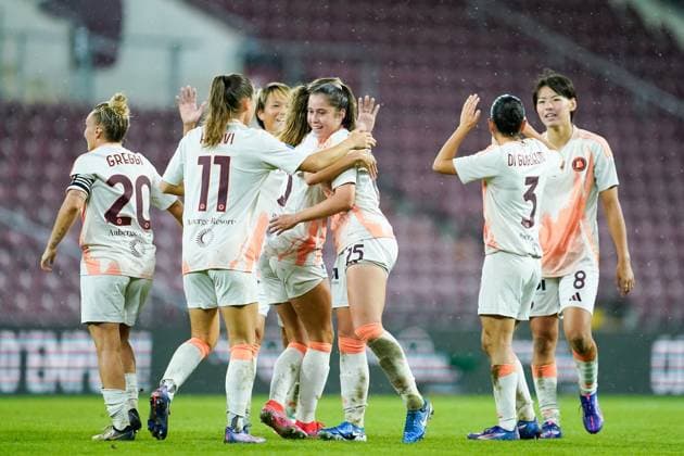 26.09.2024, Geneva, Stade de Geneve, UEFA Women s Champions League: Servette FC Chenois Feminin - AS Roma, Giulia Dragoni (15 Roma) celebrates her goal Geneva Stade de Geneve Geneva Switzerland Copyright: xJustPictures.ch DanielaxPorcellix