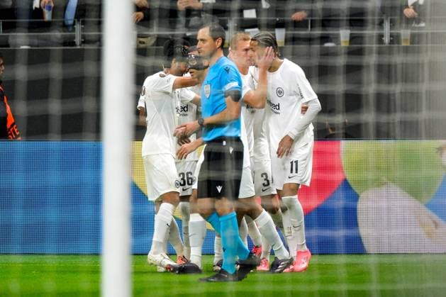 Hugo Ekitike (Eintracht Frankfurt, 11) und Team bejubeln das Tor zum 1:0, GER, Eintracht Frankfurt vs. Viktoria Pilsen, Fussball, UEFA Europa League, 1. Spieltag, Spielzeit 2024 25, 26.09.2024. GER, Eintracht Frankfurt vs. Viktoria Pilsen, Fussball, UEFA Europa League, 1. Spieltag, Spielzeit 2024 25, 26.09.2024. Frankfurt Copyright: xEibner-Pressefoto FlorianxWieganx EP_FWD