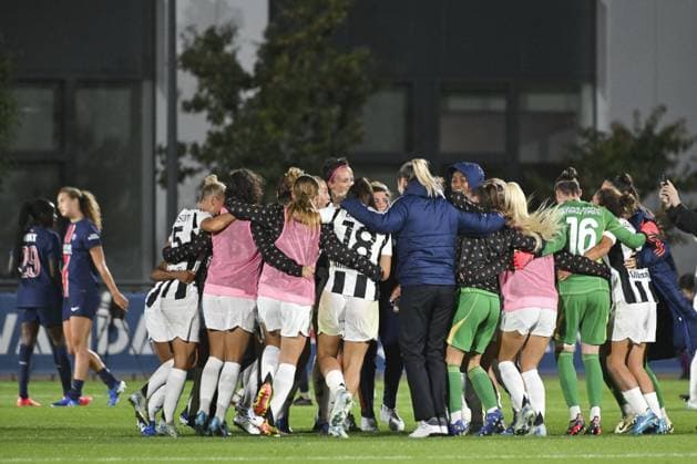 Joie Juventus FOOTBALL FEMININ : Paris Saint Germain Vs Juventus - Ligue des Champions - 26 09 2024 MichaelBaucher Panoramic 