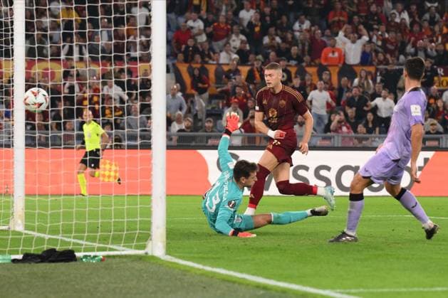 Foto IPP Luciano Adriani Roma 26 09 2024 Uefa Europa League 2024 2025 Roma vs Athletic Bilbao Nella foto: il gol di Artem Dovbyk della Roma Italy Photo Press - World Copyright Roma italy  Copyright: xR4924_italyphotopressx