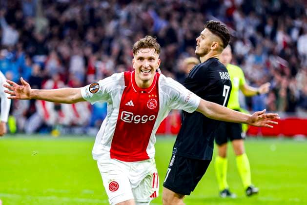 AMSTERDAM, 26-09-2024 , JohanCruijff Arena, football, UEFA Europa League, season 2024 2025, during the match Ajax - Besiktas, Ajax player Mika Godts scores the 4-0 and celebrate his goal Ajax - Besiktas  x26343270x Copyright: