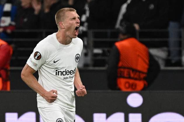 26.09.2024, xjhx, Fussball UEFA Europa League, Eintracht Frankfurt - Viktoria Pilsen emspor, v.l. Torjubel nach dem Tor zum celebrating the goal celebrate 3:1 durch Rasmus Kristensen (Eintracht Frankfurt) (DFL DFB REGULATIONS PROHIBIT ANY USE OF PHOTOGRAPHS as IMAGE SEQUENCES and or QUASI-VIDEO) Frankfurt am Main
