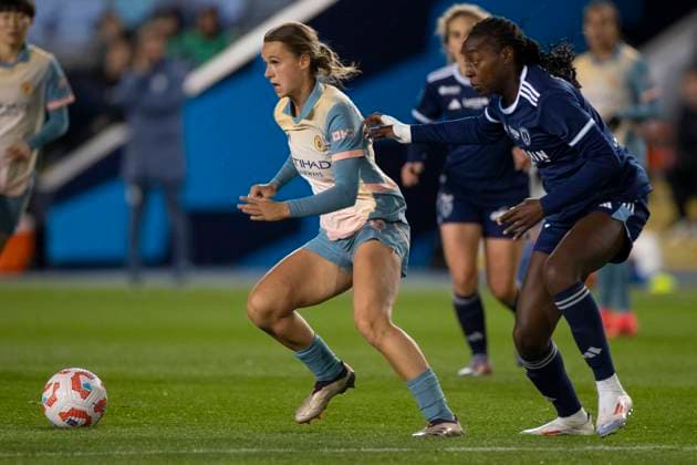 Manchester City v Paris FC: UEFA Women s Champions League 2nd Round 2nd Leg Kerstin Casparij 18 of Manchester City W.F.C. is in action during the UEFA Women s Champions League Second Round 2nd Leg match between Manchester City and Paris FC at the Joie Stadium in Manchester, England, on September 26, 2024. Manchester United Kingdom  Copyright: xMIxNewsx originalFilename:fletcher-manchest240926_npYoz.jpg