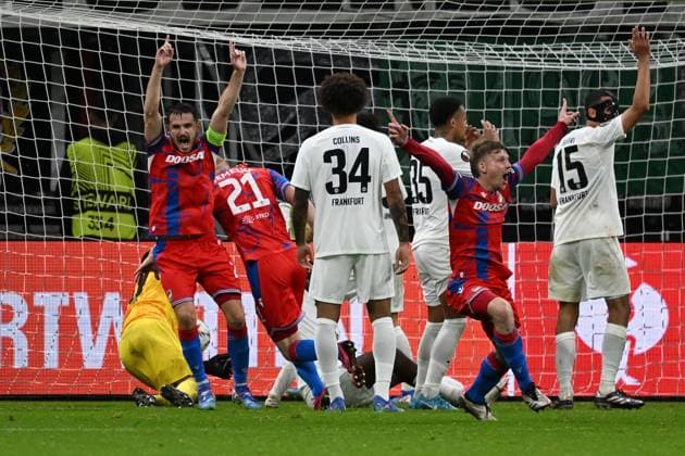 26.09.2024, xsltx, Fussball UEFA Europa League, Eintracht Frankfurt - Viktoria Pilsen emspor, v.l. Torjubel nach dem Tor zum celebrating the goal celebrate 3:3 durch Vaclav Jemelka (FC Viktoria Pilsen) (DFL DFB REGULATIONS PROHIBIT ANY USE OF PHOTOGRAPHS as IMAGE SEQUENCES and or QUASI-VIDEO) Frankfurt am Main