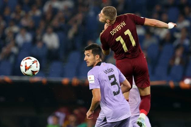 CALCIO - UEFA Europa League - AS Roma vs Athletic Bilbao Rome, Italy 26.9.2024: Vivian of Athletic Bilbao, Artem Dovbyk of Roma during the UEFA Europa League 2024-2025 day 1, football match between AS Roma vs Athletic Club Bilbao at Olympic Stadium in Rome. Rome Italy  Copyright: xIPAxSport ABACAx
