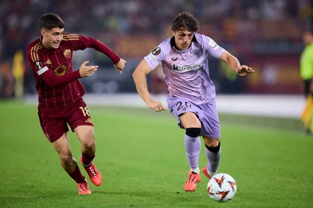 AS Roma v Athletic Club - Europa League 2024 25 League Phase Unai Gomez of Athletic Club competes for the ball with Matias Soule of AS Roma during the Europa League match between AS Roma and Athletic Club at Stadio Olimpico on September 26, 2024, in Rome, Italy. Rome Stadio Olimpico Rome Italy RL_ASRvATH_EL_000077 Copyright: xRicardoxLarreinax