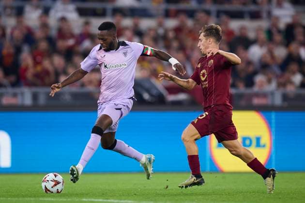 AS Roma v Athletic Club - Europa League 2024 25 League Phase Inaki Williams of Athletic Club competes for the ball with Tommaso Baldanzi of AS Roma during the Europa League match between AS Roma and Athletic Club at Stadio Olimpico on September 26, 2024, in Rome, Italy. Rome Stadio Olimpico Rome Italy RL_ASRvATH_EL_000079 Copyright: xRicardoxLarreinax