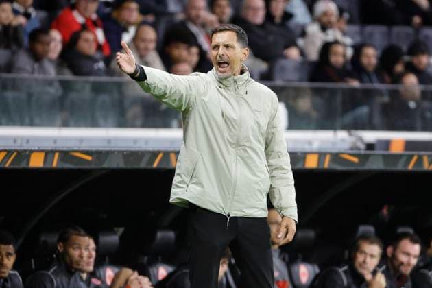 Dino Toppmöller, Toppmoller (Eintracht Frankfurt, Trainer), Geste, Gestik, gestikuliert , Fussball, UEFA Europa League, Matchday 1, 2024 2025, Eintracht Frankfurt vs. FC Viktoria Pilsen, 26.09.2024, Frankfurt Stadion, Frankfurt am Main, Deutschland Frankfurt am Main Frankfurt Stadion Hessen Deutschland Copyright: xGrantxHubbsx