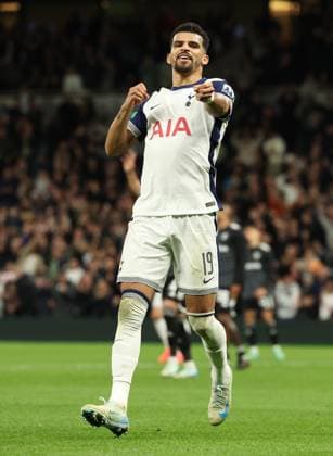 London, England, 26th September 2024. Tottenham™s Dominic Solanke celebrates after he scores to make it 3-0 during the UEFA Europa League match at the Tottenham Hotspur Stadium, London. Picture credit should read: Paul Terry Sportimage EDITORIAL USE ONLY. No use with unauthorised audio, video, data, fixture lists, club league logos or live services. Online in-match use limited to 120 images, no video emulation. No use in betting, games or single club league player publications. SPI-3334-0047