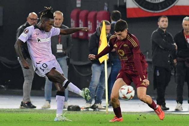 Soccer, Serie A match , Roma v Athletic Bilbao Nico Williams of Athletic Bilbao ,Matias Soule of AS Roma during the Europa League first qualifying round - 1st leg match between Roma v Athletic Bilbao at Olympic stadium, Italy, Sep 26th, 2024. Imago-Images Emmefoto Copyright: xImago-Images Emmefotox