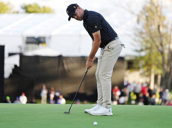 September 26, 2024, Montreal, Pq, Canada: International team member Corey Conners of Canada, putts on the 17th green during a first round four-ball match at the Presidents Cup golf tournament at the Royal Montreal Golf Club in Montreal, Thursday, Sept. 26, 2024. Canada News - September 26, 2024  - ZUMAc35_ 20240926_zaf_c35_243 Copyright: xChristinnexMuschix