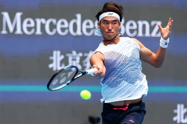 Sport Bilder des Tages BEIJING, CHINA - SEPTEMBER 27: Bu Yunchaokete of China competes in the Men s Singles Round of 32 match against Shang Juncheng of China on day five of 2024 China Open at National Tennis Center on September 27, 2024 in Beijing, China.  Copyright: xVCGx 111520482486
