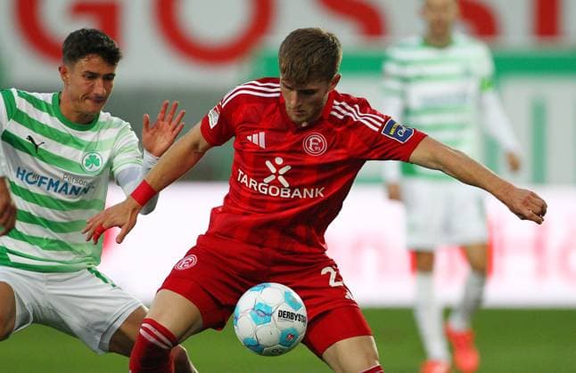 Meyerhöfer - Rossmann , SpVgg Greuther Fürth - Fortuna Düsseldorf , 2.Bundesliga - Spieltag 7 , Fußball , in den Sportpark Ronhof Stadion, Fürth, Bayern , Deutschland . September 27, 2024 - Photo: Davide Elias Ipa Photo Pressefoto DENL Copyright: xx