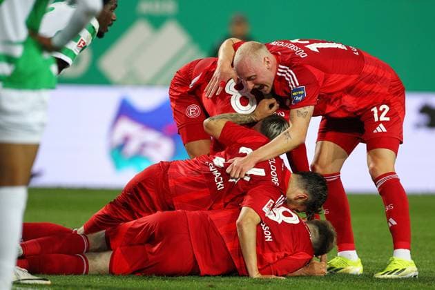 Totrjubel 0-1 Haag , SpVgg Greuther Fürth - Fortuna Düsseldorf , 2.Bundesliga - Spieltag 7 , Fußball , in den Sportpark Ronhof Stadion, Fürth, Bayern , Deutschland . September 27, 2024 - Photo: Davide Elias Ipa Photo Pressefoto DENL Copyright: xx