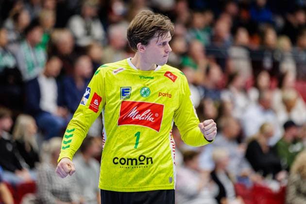 Malte Semisch (GWD Minden, 01) jubelt freut sich GER, GWD Minden vs. VfL Luebeck-Schwartau, Handball, 2. Bundesliga, 4. Spieltag, Spielzeit 2024 2025, 27.09.2024 GER, GWD Minden vs. VfL Luebeck-Schwartau, Handball, 2. Bundesliga, 4. Spieltag, Spielzeit 2024 2025, 27.09.2024 Luebbecke