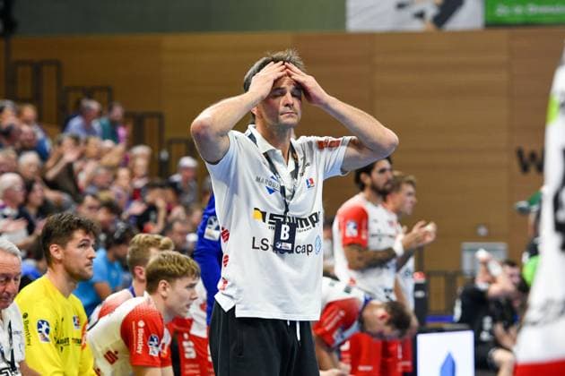 Matthias Flor (HBW Balingen-Weilstetten, Trainer) GER, HC Elbflorenz 2006 vs. HBW Balingen-Weilstetten, Handball, 2. Bundesliga, Spieltag 4, Saison 2024 2025, 27.09.2024 GER, HC Elbflorenz 2006 vs. HBW Balingen-Weilstetten, Handball, 2. Bundesliga, Spieltag 4, Saison 2024 2025, 27.09.2024 Dresden
