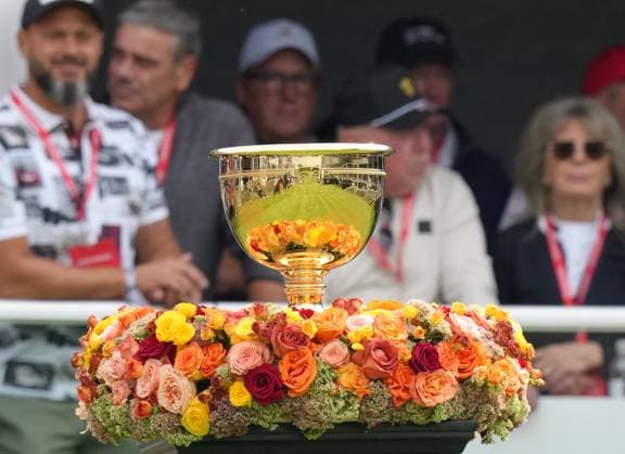 September 27, 2024, Montreal, Pq, Canada: The first tee box is reflected in the Presidents Cup trophy as second round foursome play begins at the Presidents Cup golf tournament at Royal Montreal Golf Club in Montreal, Friday, Sept. 27, 2024. Canada News - September 27, 2024  - ZUMAc35_ 20240927_zaf_c35_066 Copyright: xNathanxDenettex