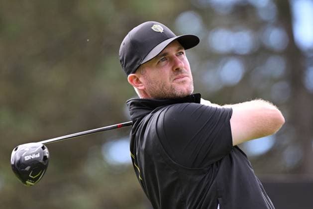 September 27, 2024, Montreal, Pq, Canada: International team member Taylor Pendrith of Canada, tees off on the 3rd hole during a foursome match at the Presidents Cup golf tournament at the Royal Montreal Golf Club in Montreal, Friday, Sept. 27, 2024. Golf 2024: Presidents Cup: Round Two  - ZUMAc35_ 20240927_zaf_c35_027 Copyright: xGrahamxHughesx