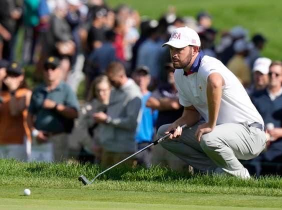 September 27, 2024, Montreal, Pq, Canada: United States team member Patrick Cantlay lines up a putt on the 5th hole during the second round foursome match at the Presidents Cup golf tournament at Royal Montreal Golf Club in Montreal, Friday, Sept. 27, 2024. Golf 2024: Presidents Cup: Round Two  - ZUMAc35_ 20240927_zaf_c35_038 Copyright: xFrankxGunnx