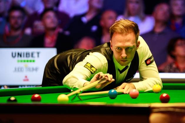 Sport Themen der Woche KW39 Sport Bilder des Tages CHELTENHAM, ENGLAND - SEPTEMBER 27: Judd Trump of England plays a shot in the Quarterfinal match against Mark Allen of Northern Ireland on day 5 of the 2024 Unibet British Open at the Centaur on September 27, 2024 in Cheltenham, England.  Copyright: xTaixChengzhex 111520664731