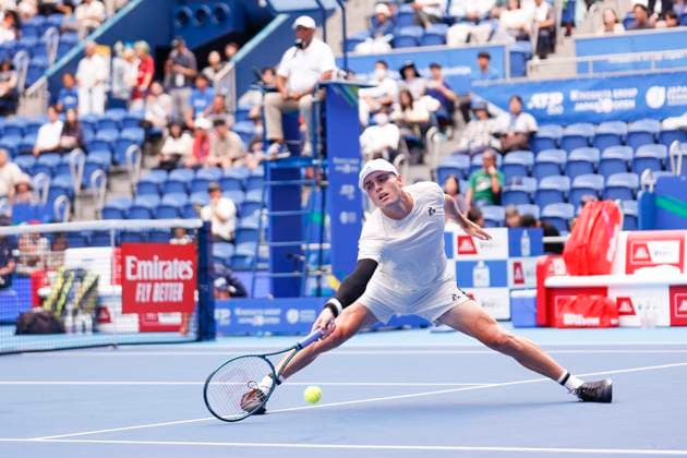 September 28, 2024, Tokyo, Japan: Christopher O CONNELL (AUS) hits a return against Alex MICHELSEN (USA) during the Kinoshita Group Japan Open Tennis Championships 2024 at the Ariake Coloseum. This is the longest-running ATP, Tennis Herren Tour tournament in Asia, first held in 1972. The tournaments run from September 23 to October 1st. Tokyo Japan - ZUMAm191 20240928_aap_m191_028 Copyright: xRodrigoxReyesxMarinx