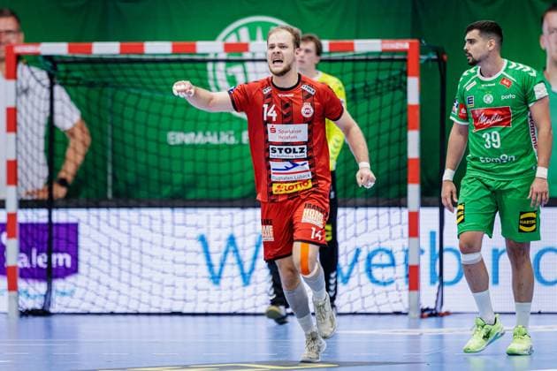 Paul Skorupa (VfL Luebeck-Schwartau, 14) jubelt nach Torerfolg Tor GER, GWD Minden vs. VfL Luebeck-Schwartau, Handball, 2. Bundesliga, 4. Spieltag, Spielzeit 2024 2025, 27.09.2024 GER, GWD Minden vs. VfL Luebeck-Schwartau, Handball, 2. Bundesliga, 4. Spieltag, Spielzeit 2024 2025, 27.09.2024 Luebbecke