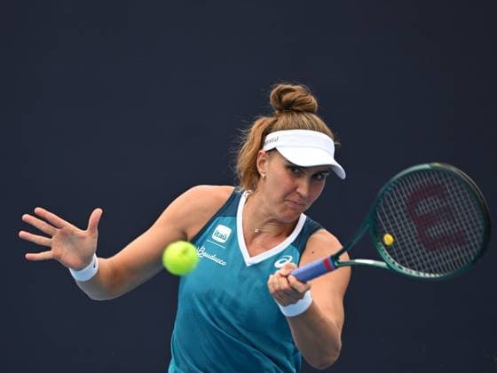 (240928) -- BEIJING, Sept. 28, 2024 -- Beatriz Haddad Maia of Brazil hits a return during the women s singles second round match between Wei Sijia of China and Beatriz Haddad Maia of Brazil at 2024 China Open tennis tournament in Beijing, capital of China, Sept. 28, 2024. ) (SP)CHINA-BEIJING-TENNIS-CHINA OPEN-WOMEN S SINGLES (CN) ZhangxLong 